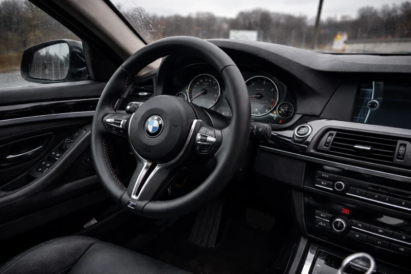 BMW 530, снимка 10 - Автомобили и джипове - 53420941