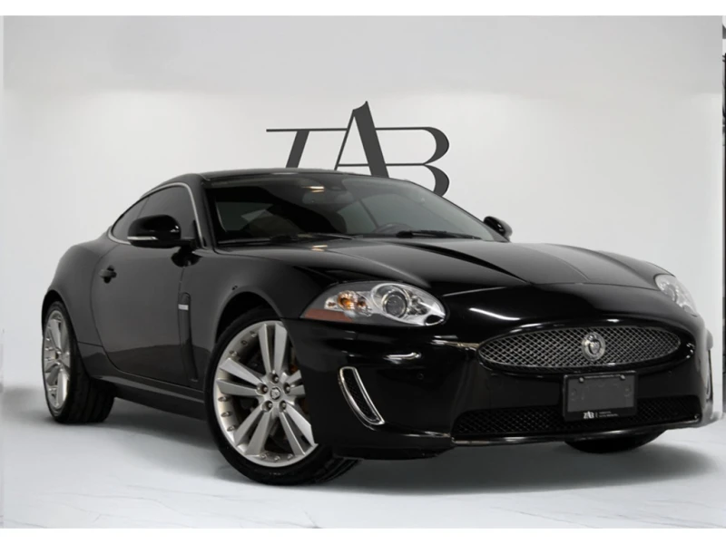 Jaguar Xk8 Coupe * B&W * БЕЗ ИНЦИДЕНТИ * СЕРВИЗНА КНИЖКА * , снимка 3 - Автомобили и джипове - 53587055