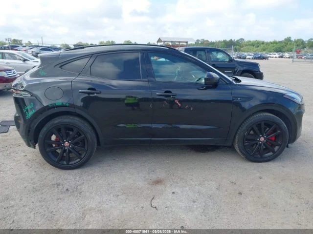 Jaguar E-pace * R-DYNAMIC S* BUY NOW* КОЖА* ПОДГРЕВ* ПАНОРАМА* , снимка 12 - Автомобили и джипове - 54941019