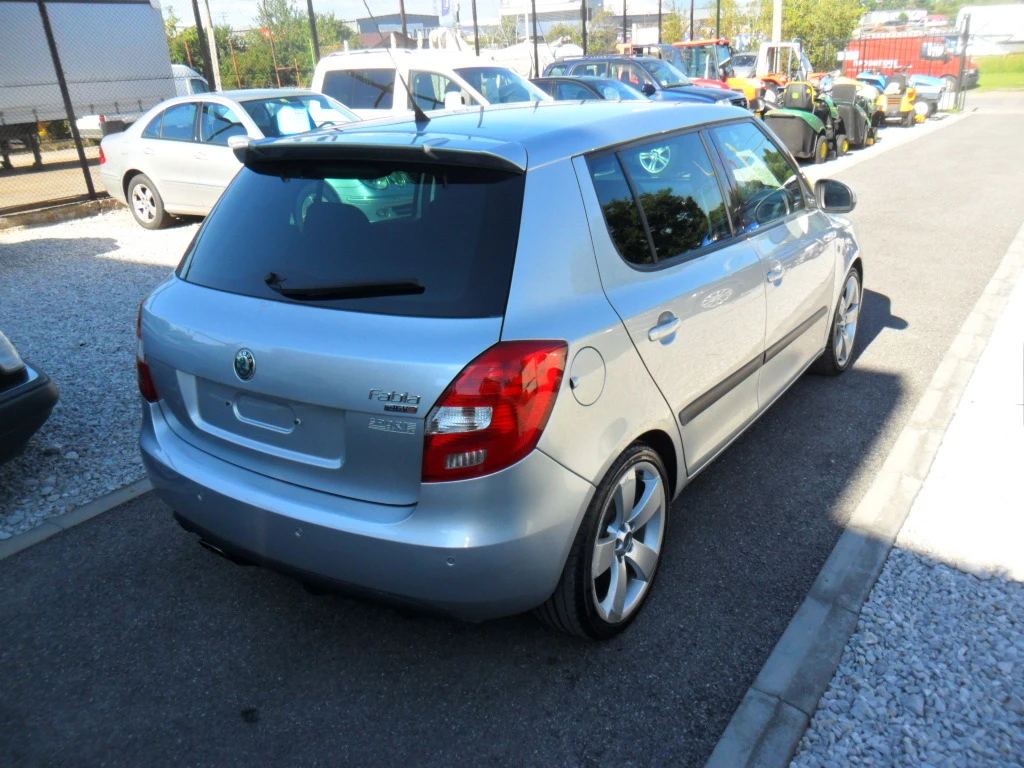 Skoda Fabia 1.6i AVTOMAT - изображение 6