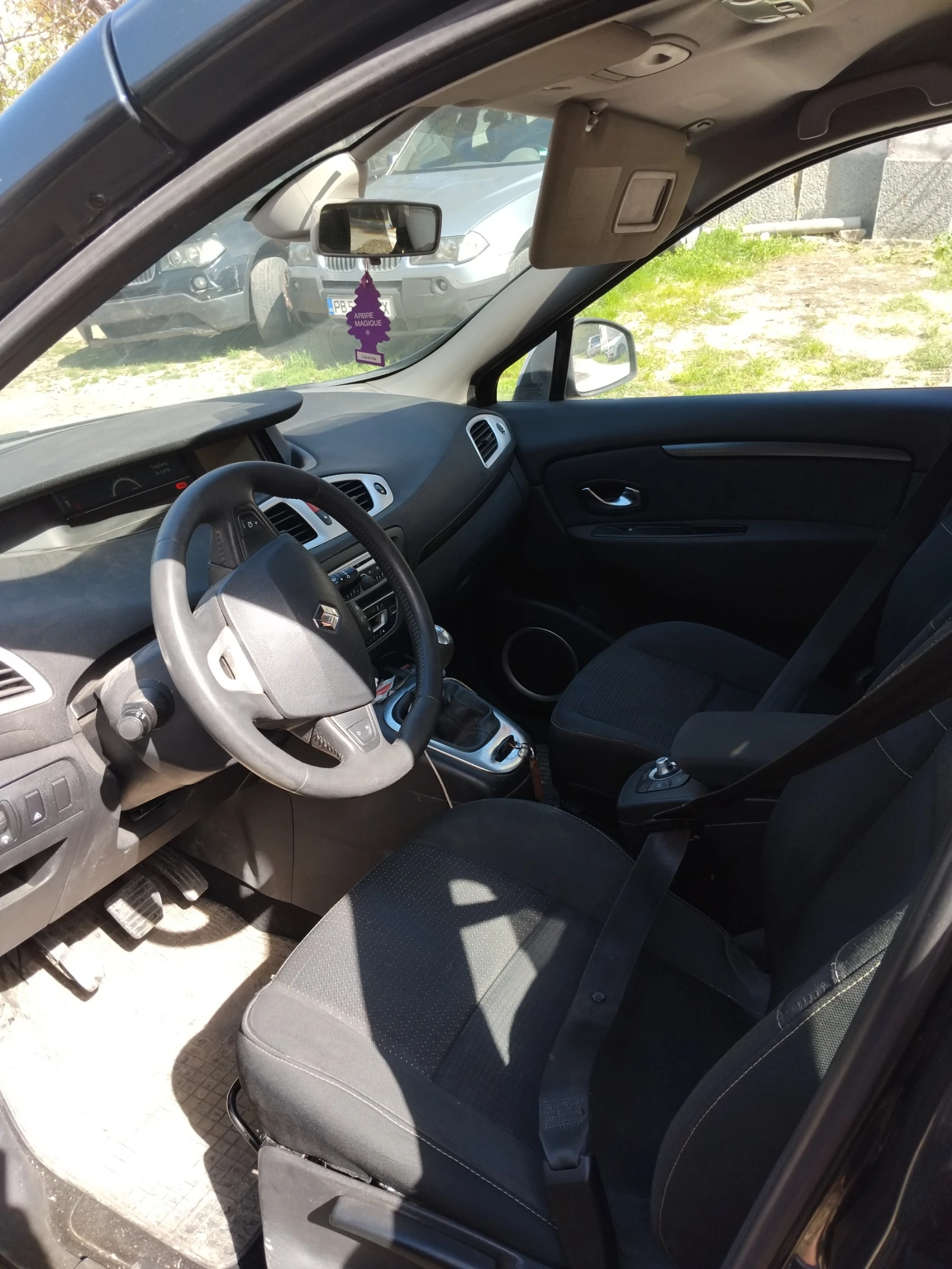 Renault Scenic 2010 - изображение 7