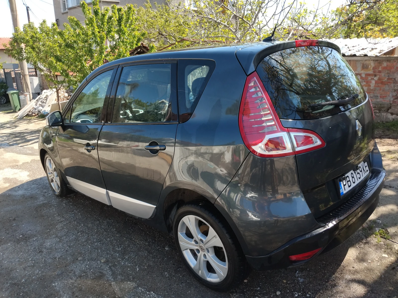 Renault Scenic 2010 - изображение 5