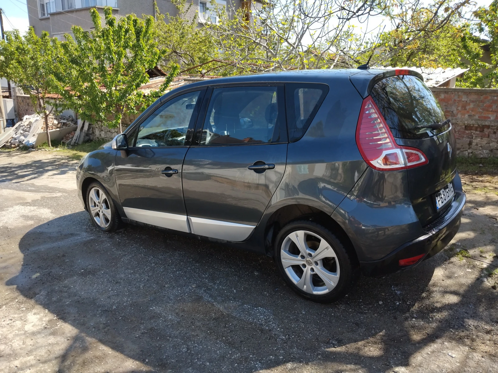 Renault Scenic 2010 - изображение 6