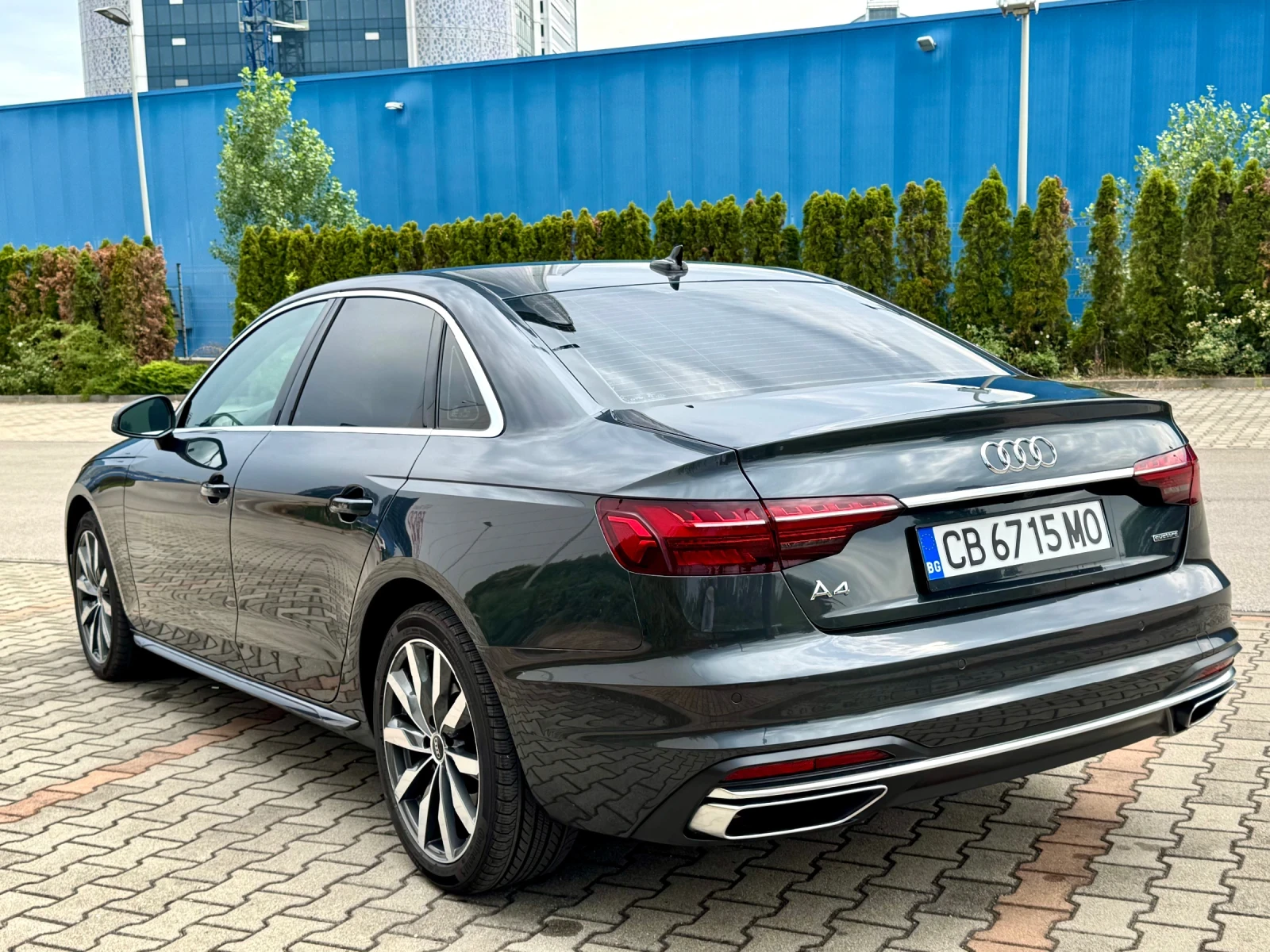 Audi A4 2.0- Бензин 4х4.265к.с. - изображение 6