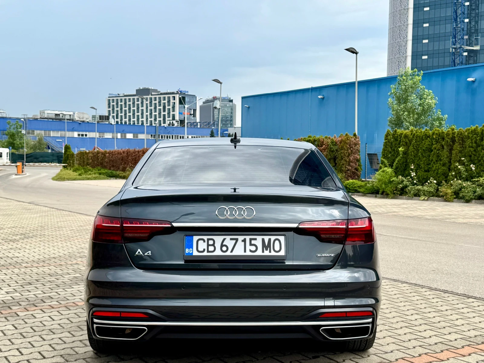 Audi A4 2.0- Бензин 4х4.265к.с. - изображение 4
