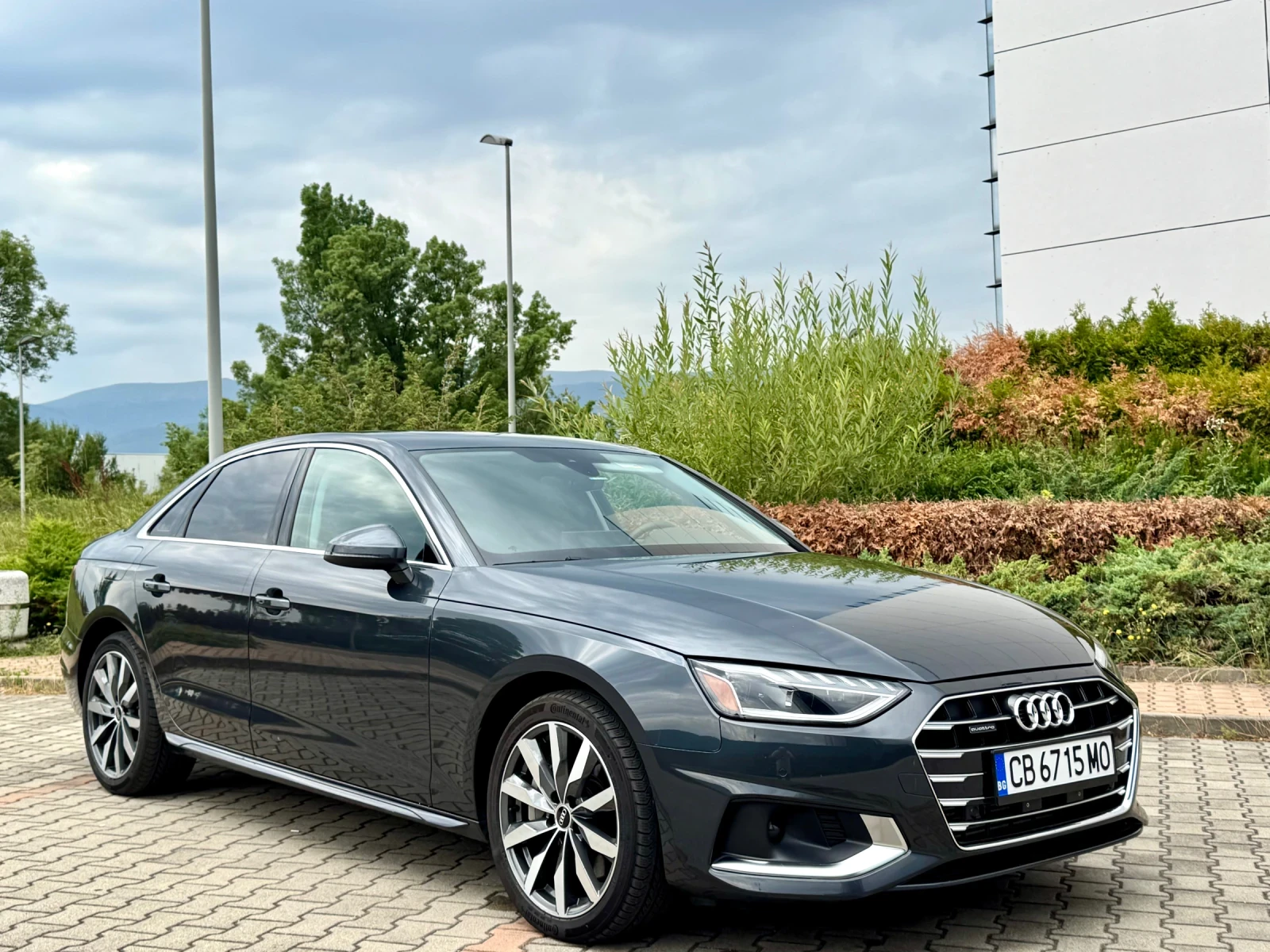 Audi A4 2.0- Бензин 4х4.265к.с. - изображение 3
