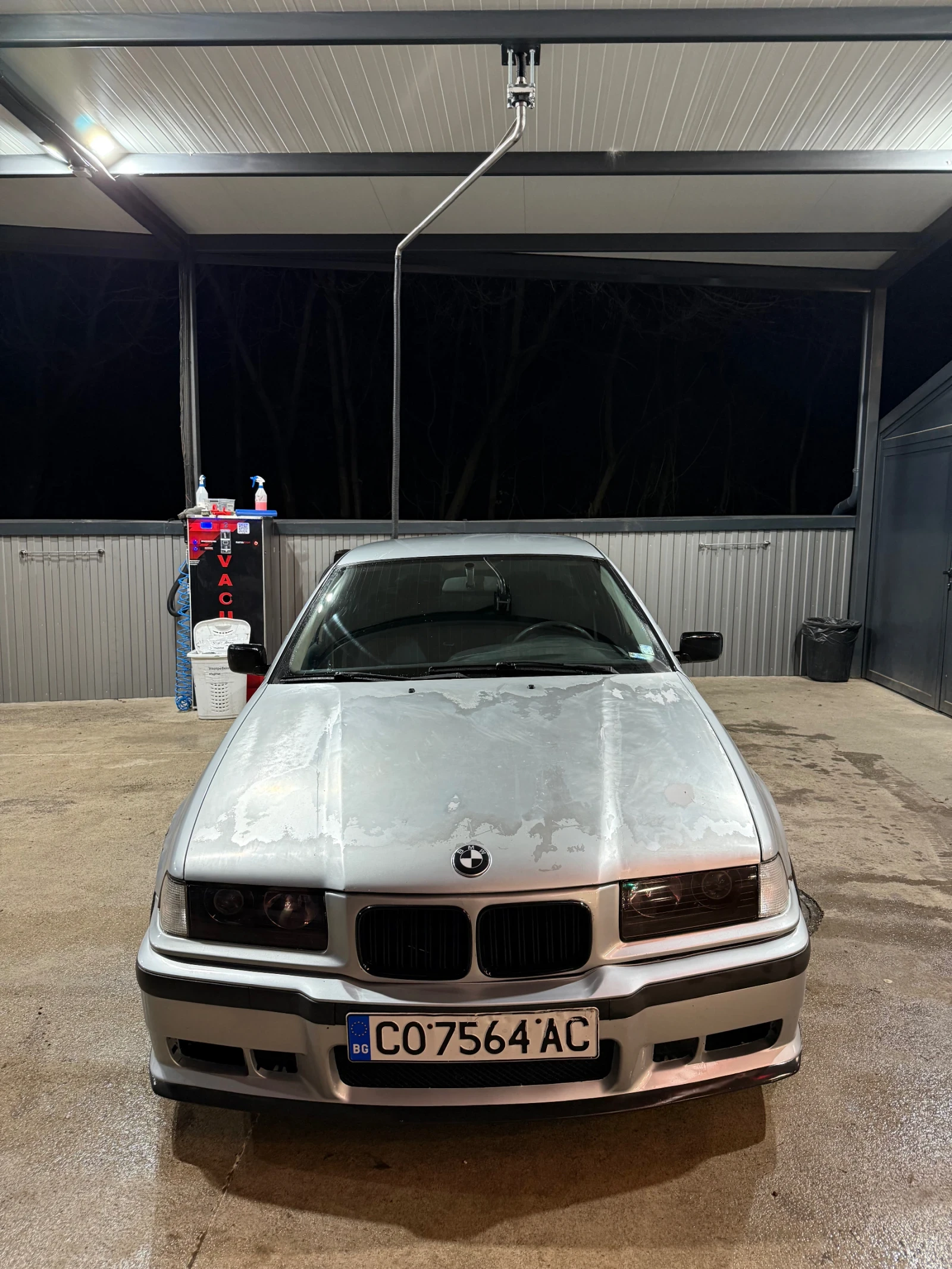 BMW 318  - изображение 2