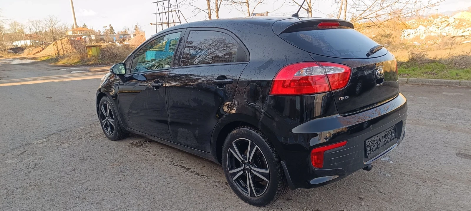 Kia Rio 1.4 109�.� Evro6 | Mobile.bg � ����������� 4