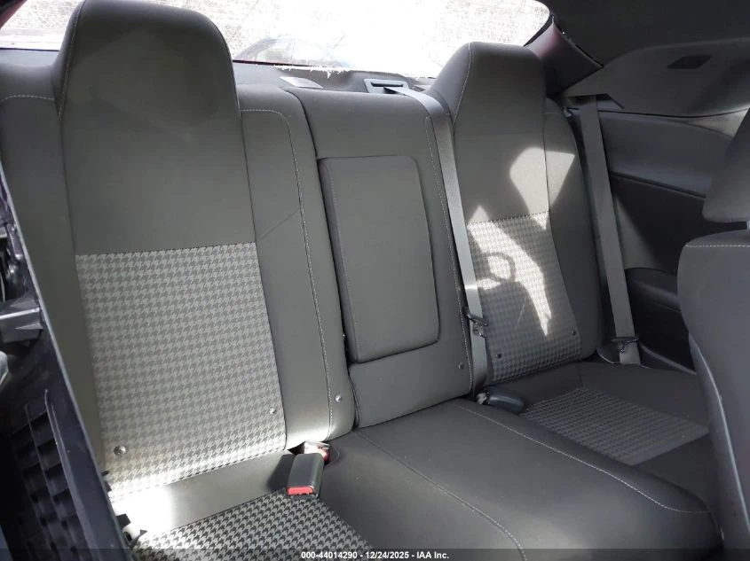 Dodge Challenger 3.6l Gt - изображение 8