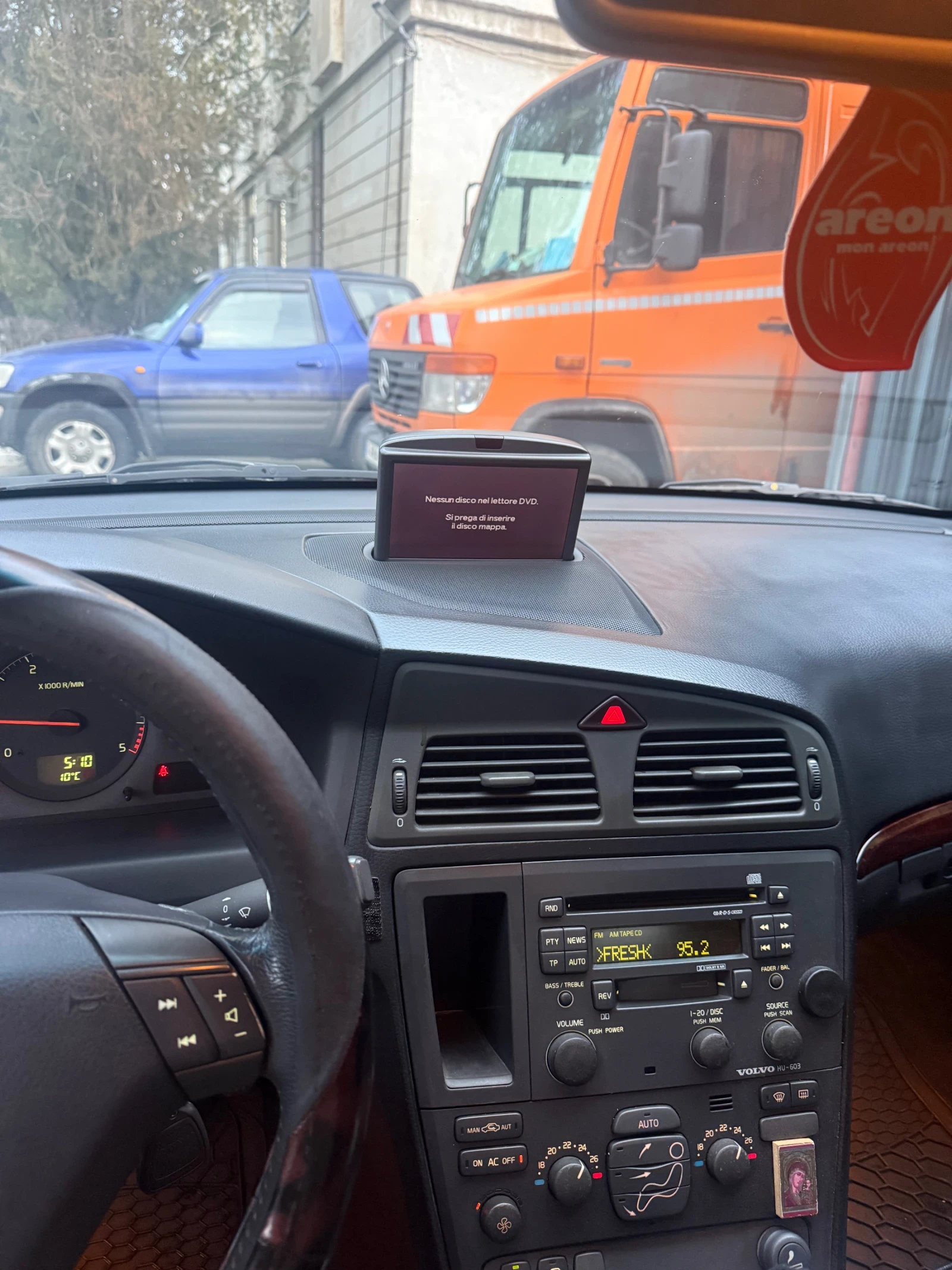 Volvo S60 D5, снимка 13 - Автомобили и джипове - 53805381