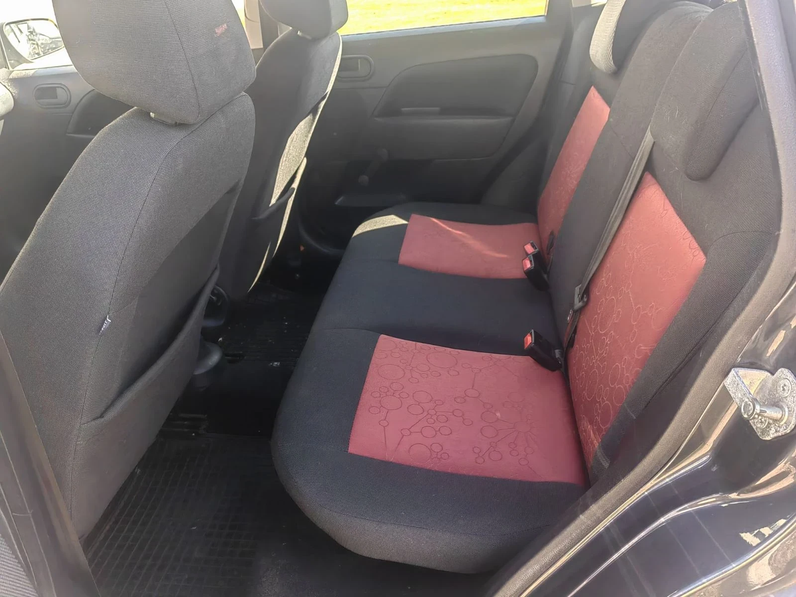 Ford Fiesta 1.25, снимка 11 - Автомобили и джипове - 53803231