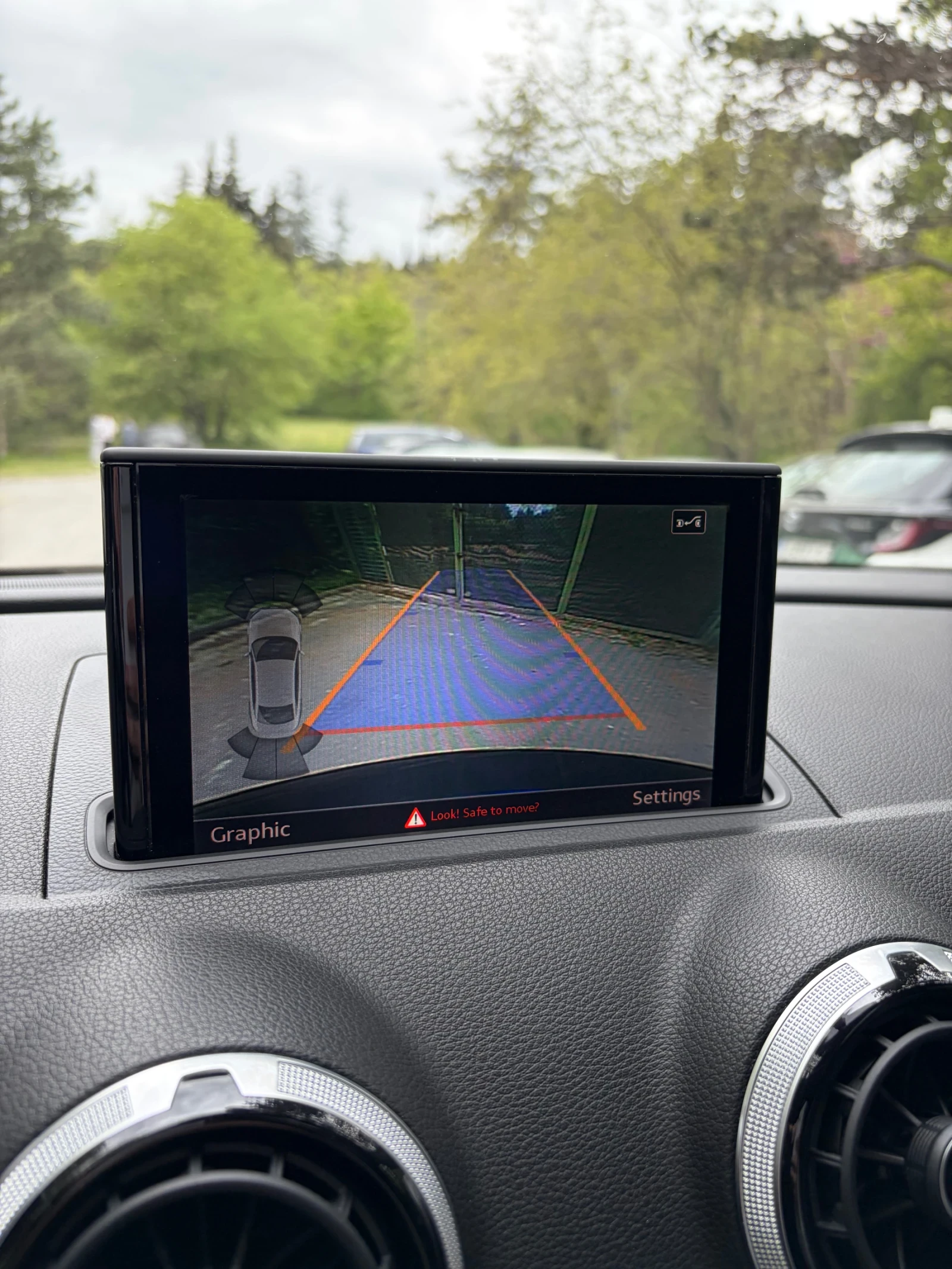 Audi A3 2.0 T Седан / S3 генерация / CarPlay , снимка 10 - Автомобили и джипове - 54359306