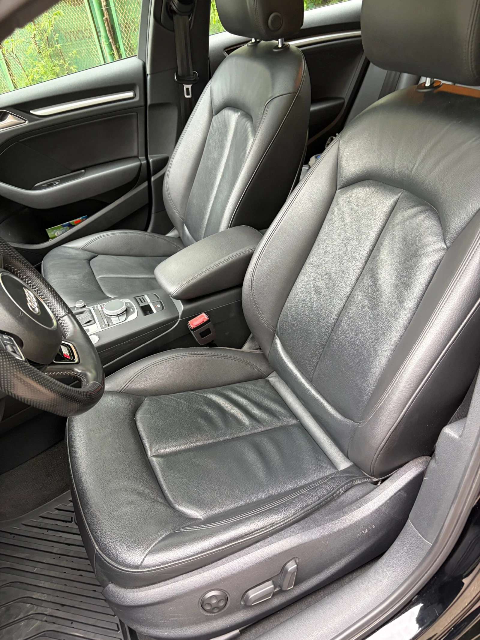 Audi A3 2.0 T Седан / S3 генерация / CarPlay , снимка 6 - Автомобили и джипове - 54359306