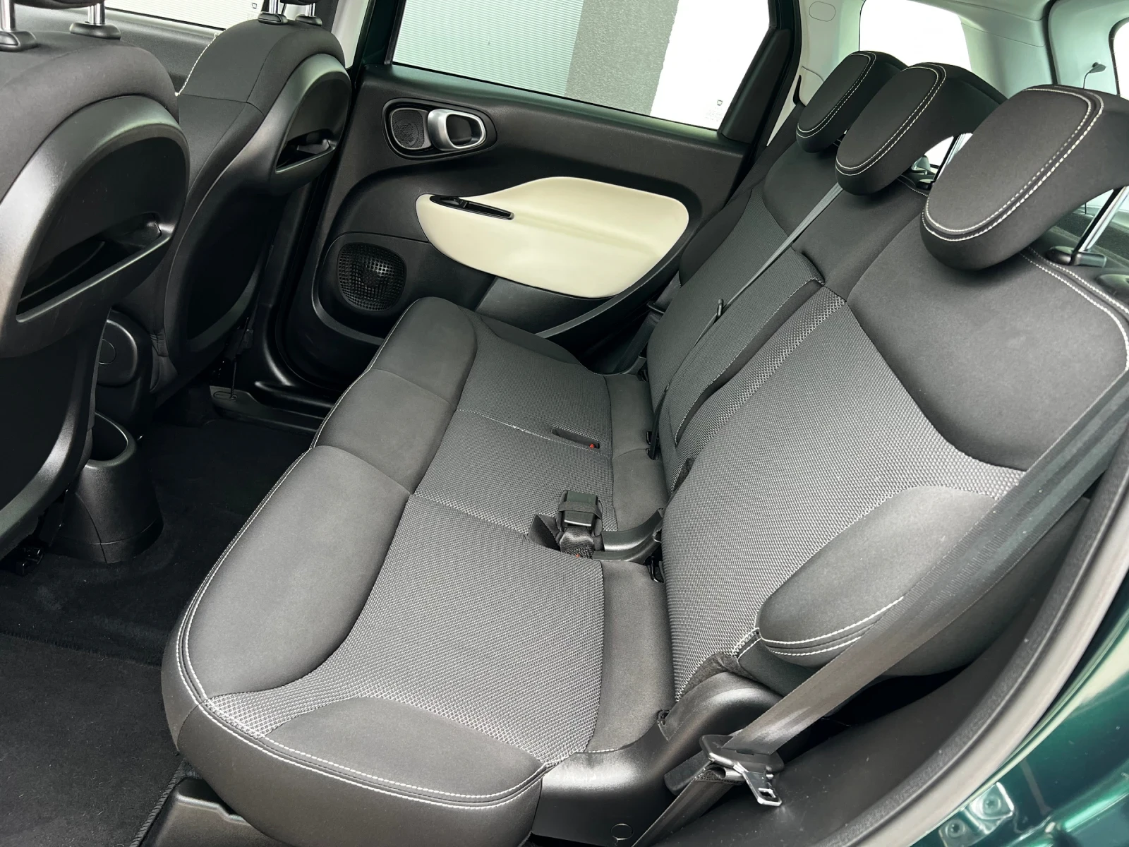Fiat 500L 1.4i 95HP TREKKING/6ск/NAVI/ПАНОРАМА EURO6B KTEO, снимка 11 - Автомобили и джипове - 54464343