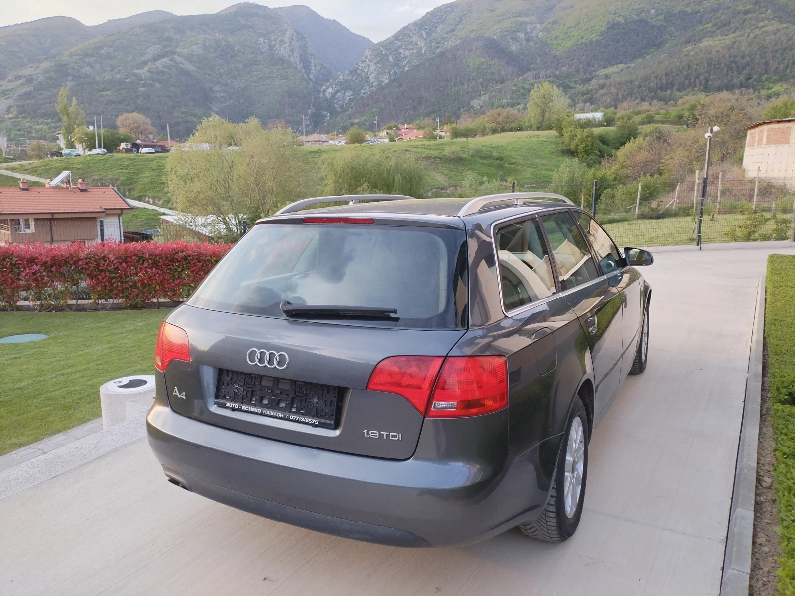 Audi A4 1.9 TDI 116hp Климатроник 4ел.стъкла Халогени Уник, снимка 7 - Автомобили и джипове - 54481933