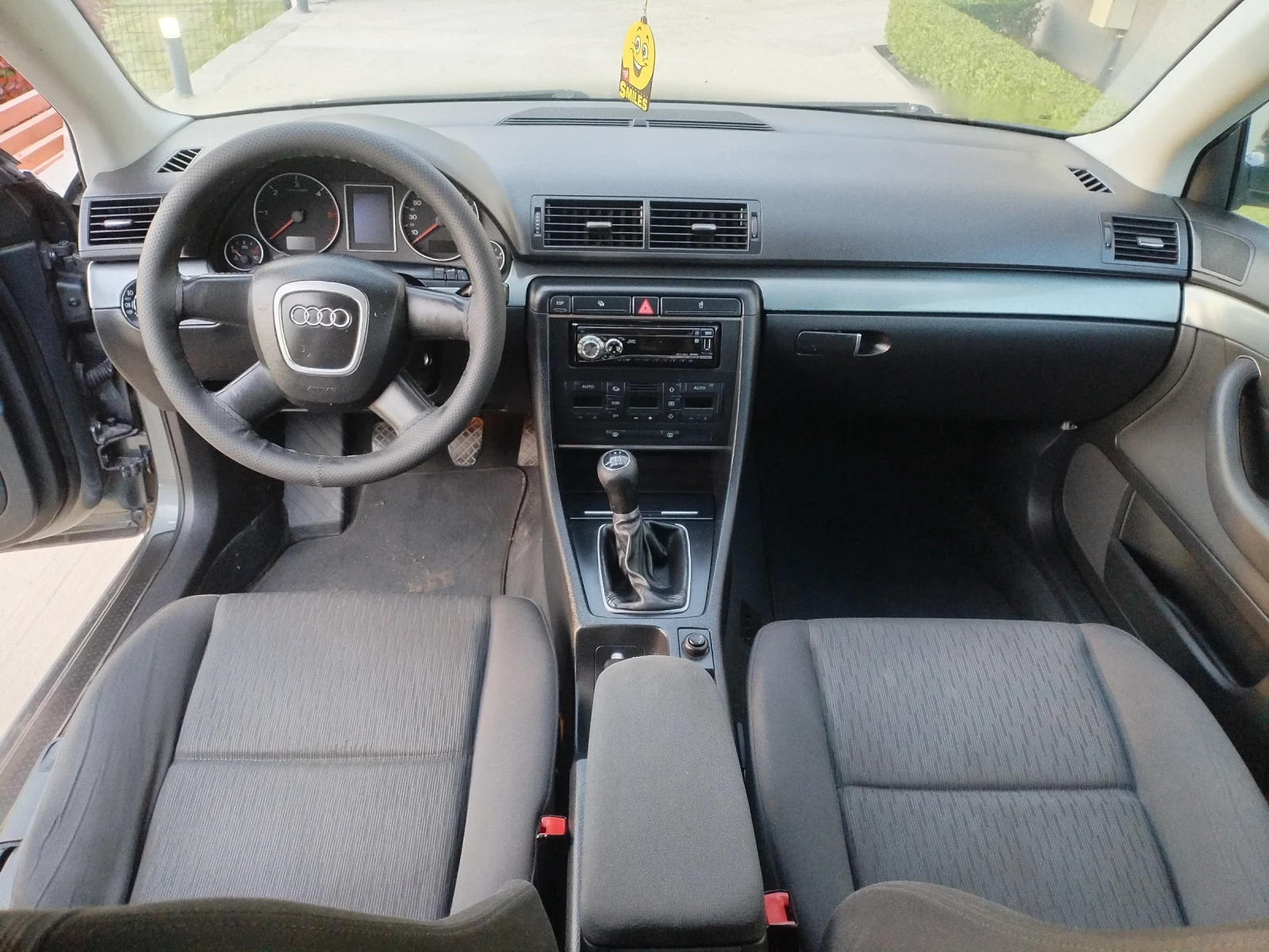 Audi A4 1.9 TDI 116hp Климатроник 4ел.стъкла Халогени Уник, снимка 13 - Автомобили и джипове - 54481933