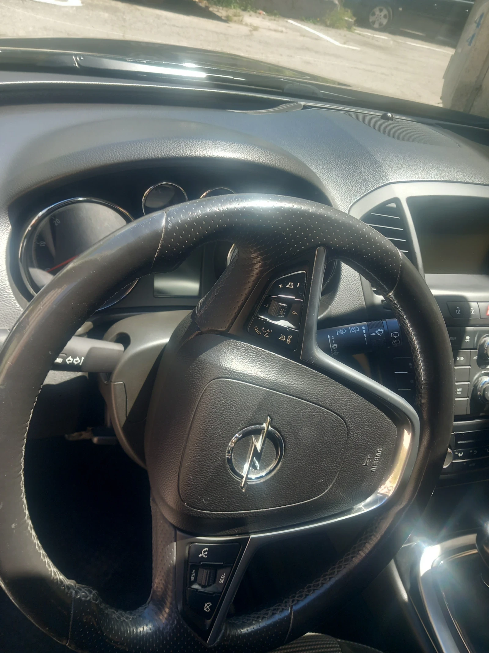 Opel Insignia 2.0, снимка 13 - Автомобили и джипове - 54807066
