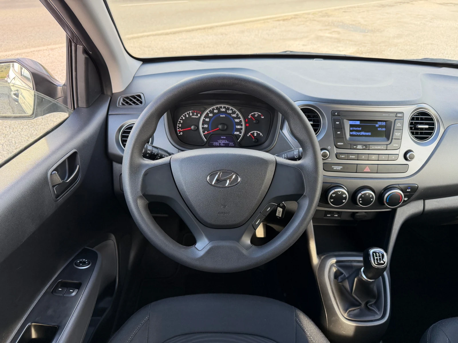 Hyundai I10 1.0i FACELIFT EURO 6 TUV COC SERVICE BOOK, снимка 12 - Автомобили и джипове - 54887900