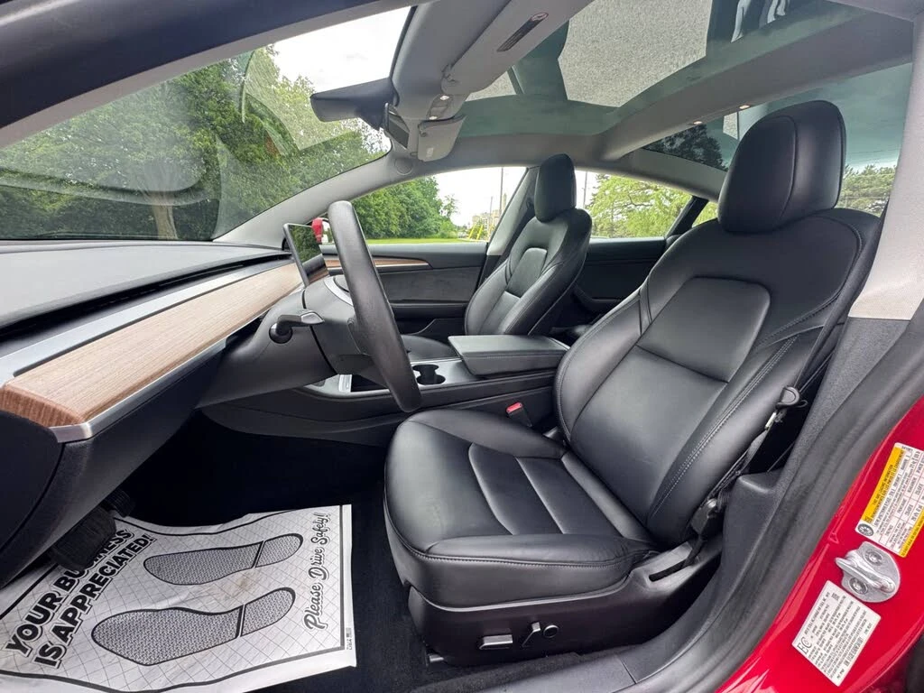 Tesla Model 3 * RWD* АвтоКредит * (ЦЕНА ДО БГ), снимка 9 - Автомобили и джипове - 55040439