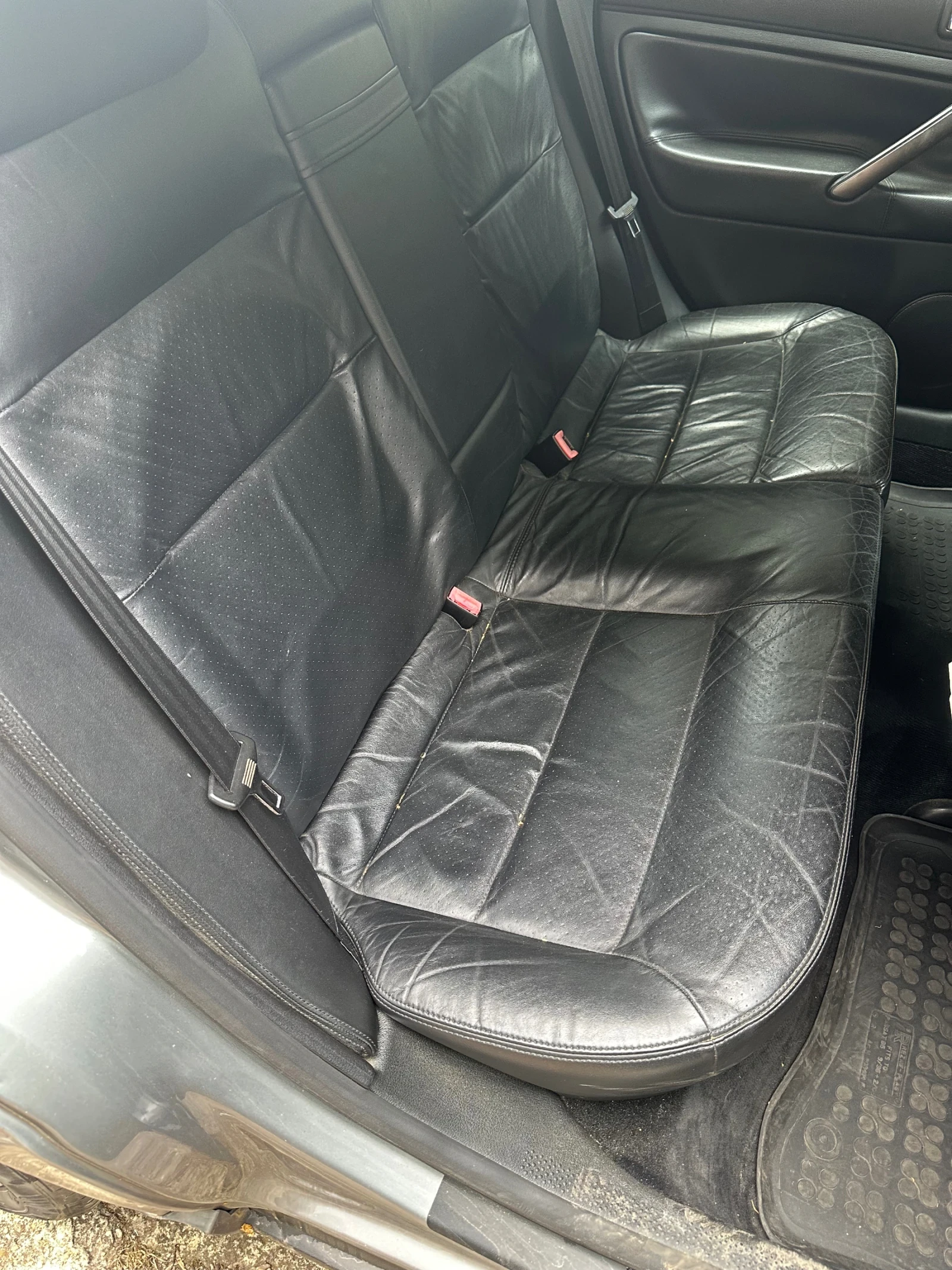 VW Passat 1.9 TDI 131, снимка 9 - Автомобили и джипове - 55213023