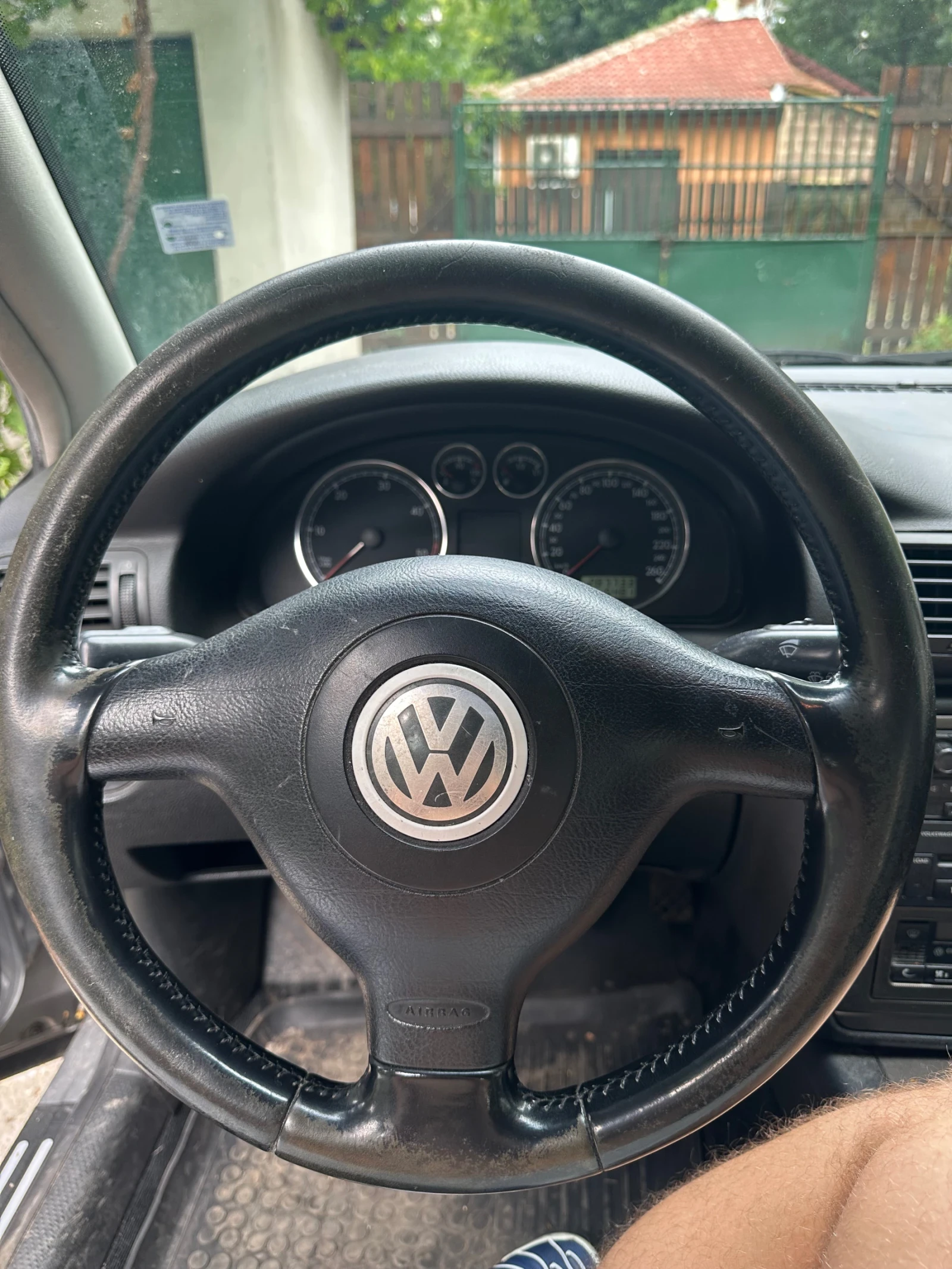 VW Passat 1.9 TDI 131, снимка 12 - Автомобили и джипове - 55213023