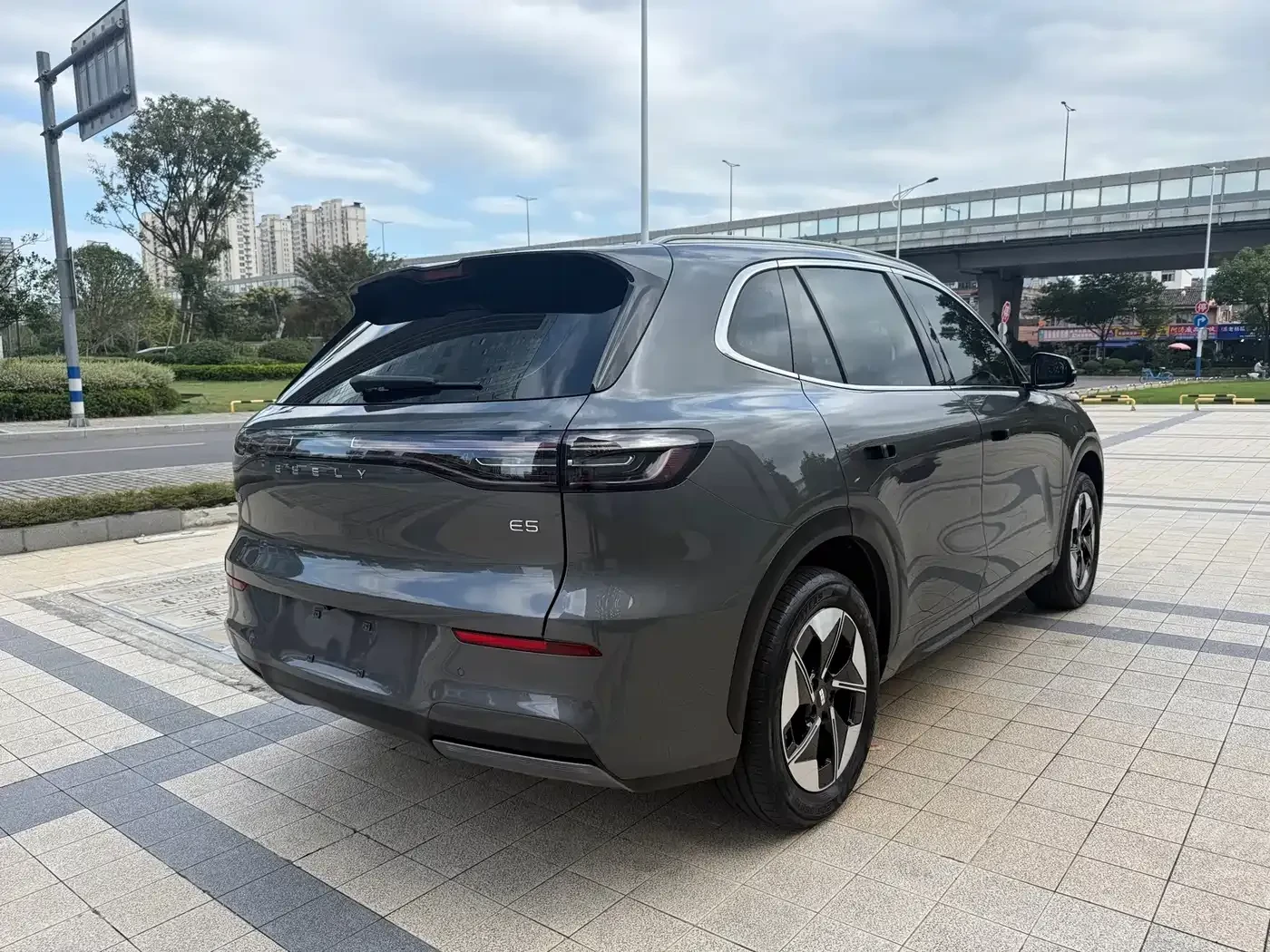 Geely EX5 610km Explorer+ Edition 2026 FWD, снимка 12 - Автомобили и джипове - 56704024