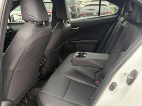 Lexus UX 300h * CARFAX * ОПЦИЯ ЗА ФИНАНСИРАНЕ | Auto.bg — изображение 11