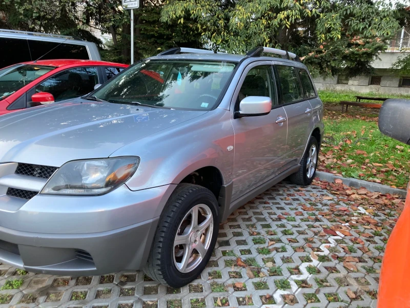 Mitsubishi Outlander 2.0 AWD, снимка 2 - Автомобили и джипове - 52660021