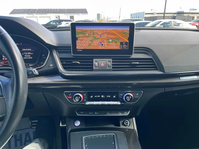 Audi SQ5 Technik  CARFAX, снимка 9 - Автомобили и джипове - 52652588