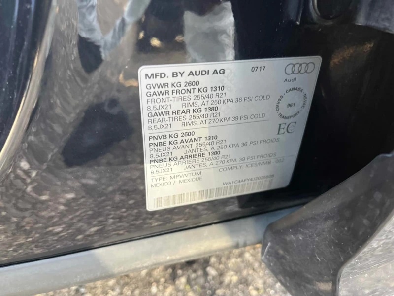 Audi SQ5 Technik  CARFAX, снимка 10 - Автомобили и джипове - 52652588