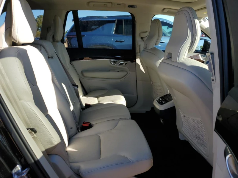 Volvo Xc90 T6 MOMENTUM / LED / Кожа / Подгрев / Обдухване / , снимка 11 - Автомобили и джипове - 52747968