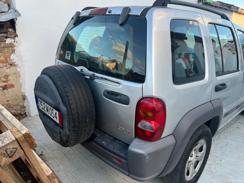 Jeep Cherokee, снимка 3 - Автомобили и джипове - 52957974