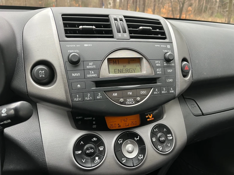 Toyota Rav4 D4D 2.2 136 кс, снимка 15 - Автомобили и джипове - 53383290