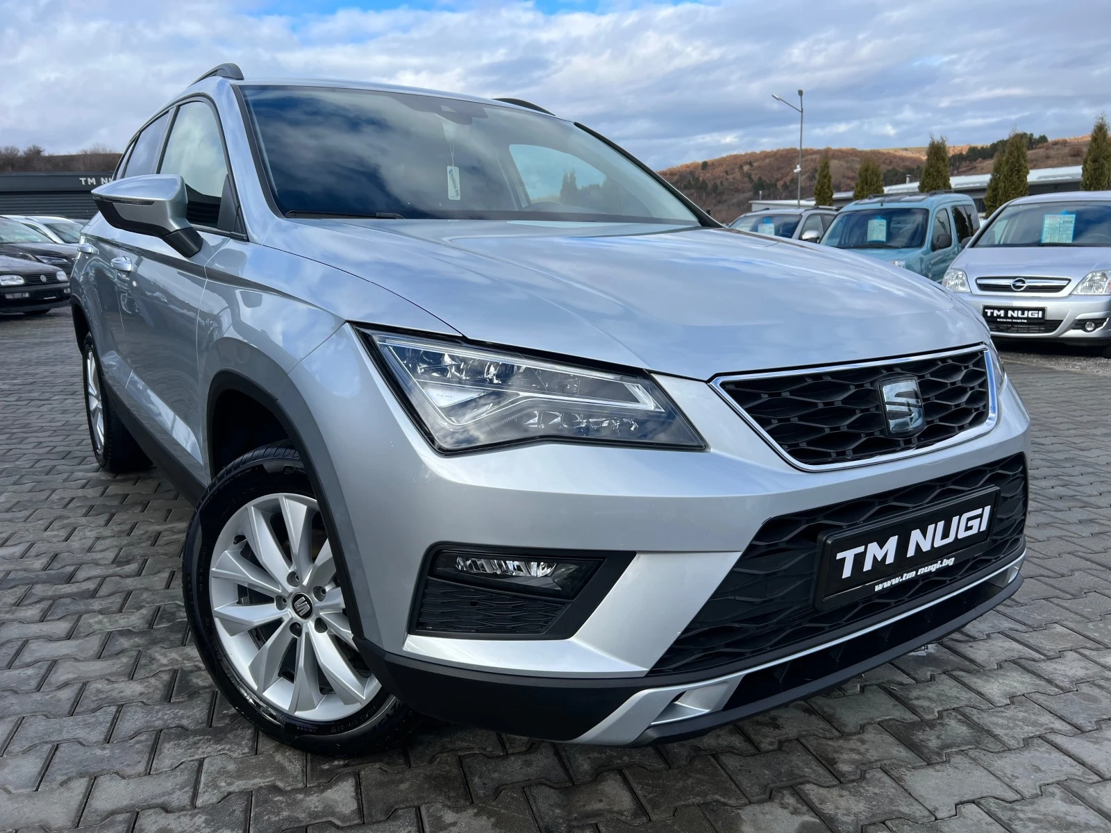 Seat Ateca 1.6TDI* AVTOMATIK* LED* 360camera* TOP*  - изображение 2