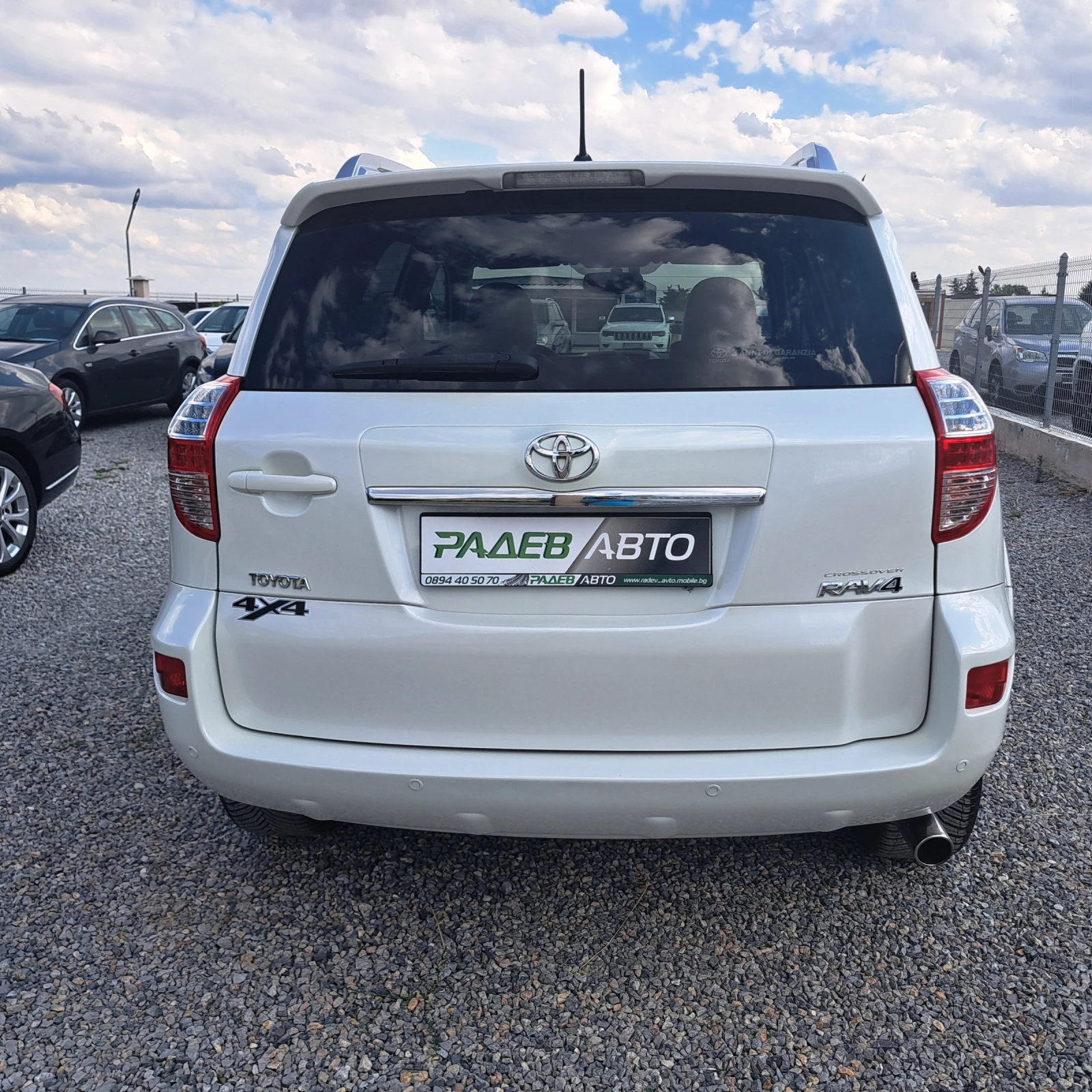 Toyota Rav4 2.2 D-CAT* 4x4* CROSSOVER* АВТОМАТ* НАВИ* ОТЛИЧЕН! - изображение 8