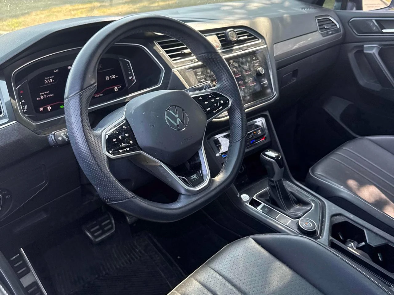 VW Tiguan Comfortline R-Line Black * Авто финансиране* Карфа - изображение 5