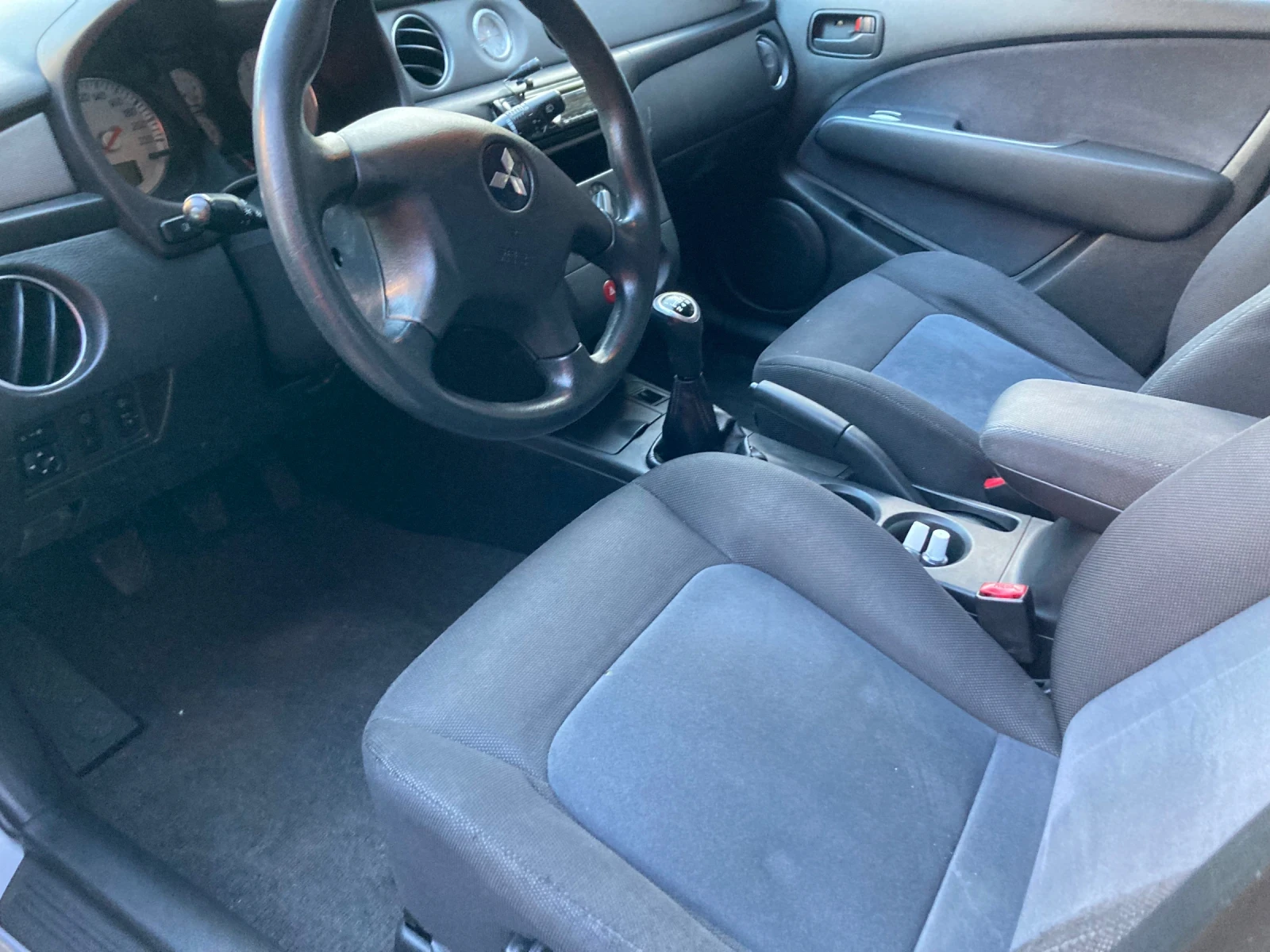 Mitsubishi Outlander 2.0 AWD - изображение 4