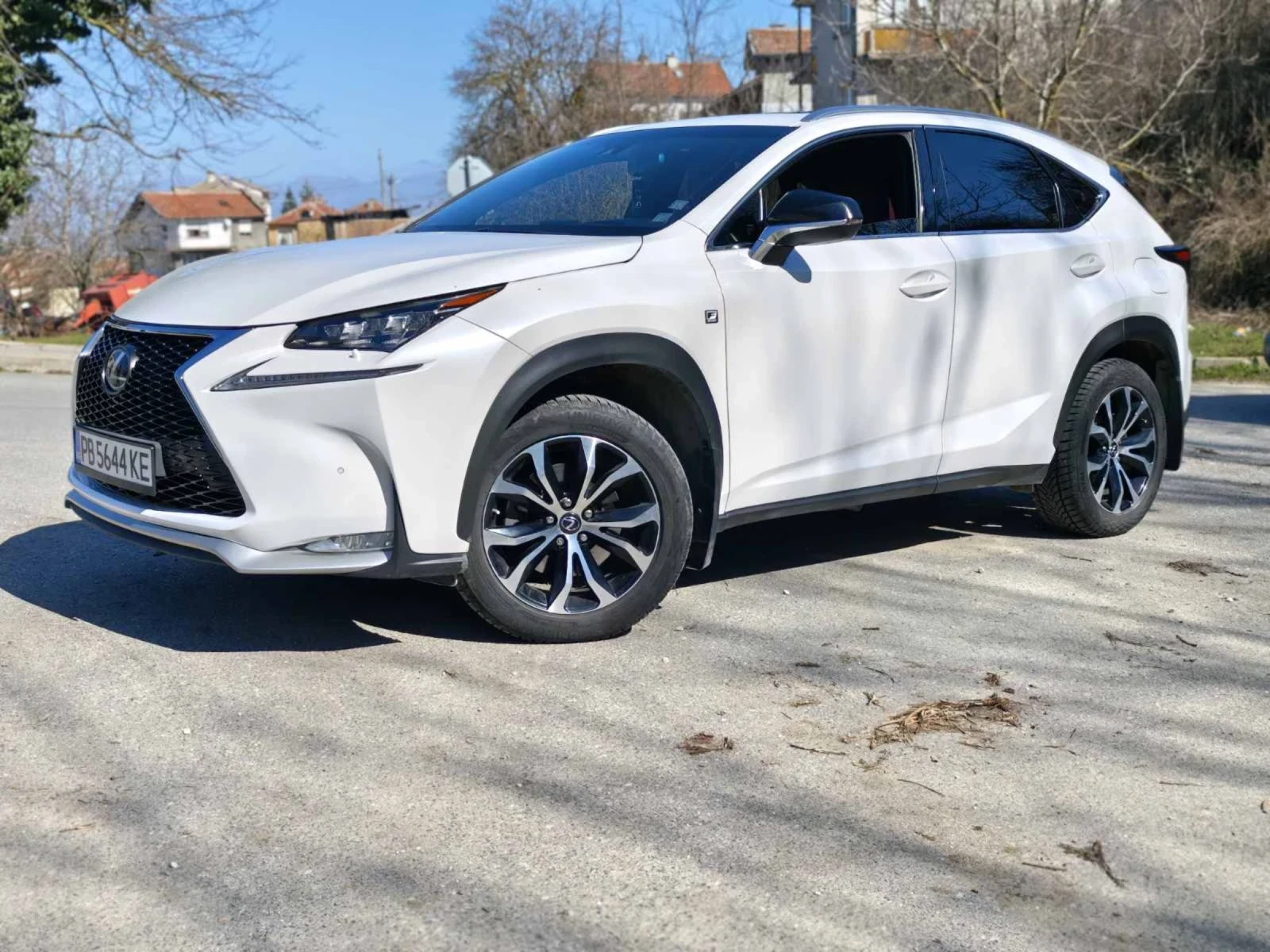 Lexus NX 200t F-sport, снимка 2 - Автомобили и джипове - 53760630