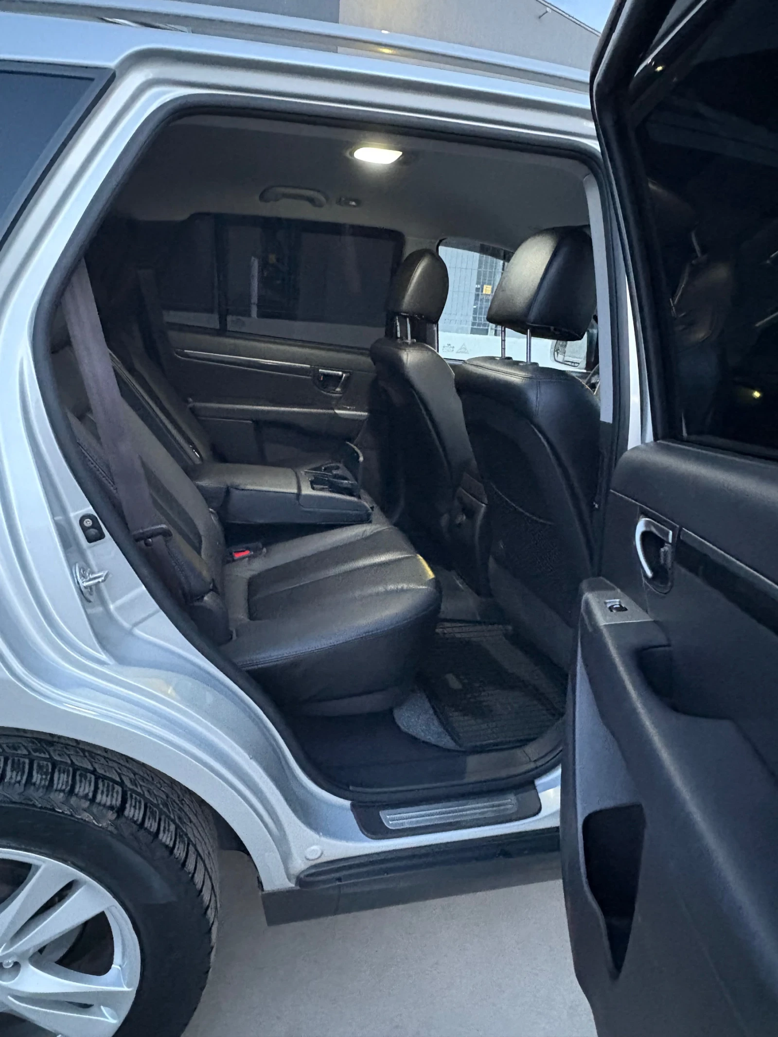 Hyundai Santa fe 2, 2 diesel 197kc Automatic Full Extras, снимка 15 - Автомобили и джипове - 54001795