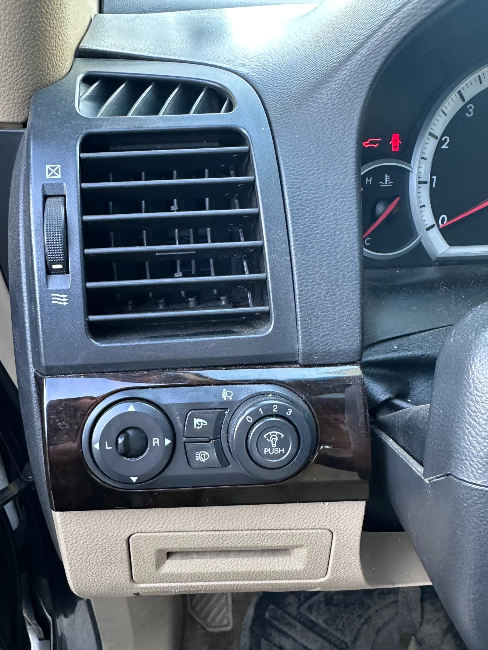 Chevrolet Captiva, снимка 11 - Автомобили и джипове - 54438953