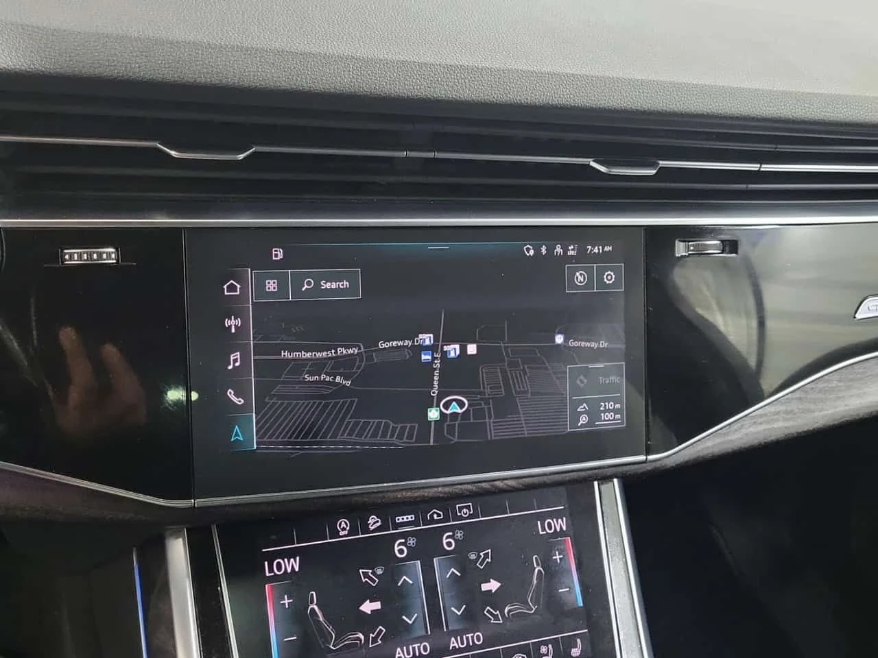 Audi Q7 PREMIUM PLUS| 360CAM| ОБДУХВАНЕ| ПАНО| АМБИЕНТ, снимка 11 - Автомобили и джипове - 54765547