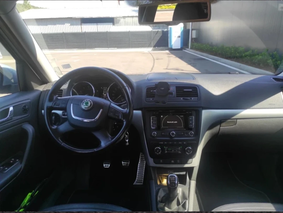 Skoda Yeti 4x4, снимка 7 - Автомобили и джипове - 54810009