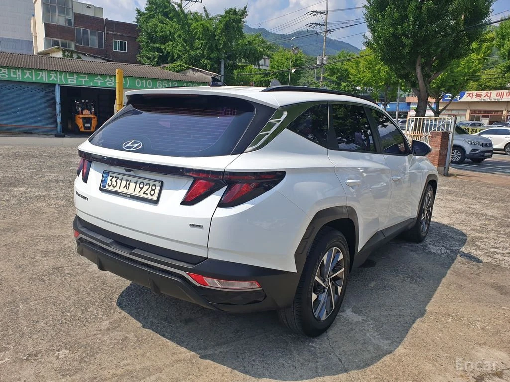 Hyundai Tucson 1.6 Turbo Premium 4x4* ПОДГРЕВ* ОБДУХВАНЕ* КАМЕРА*, снимка 3 - Автомобили и джипове - 55081340
