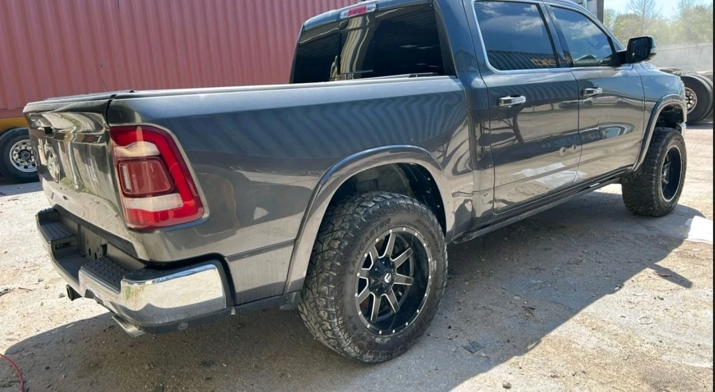 Dodge RAM 1500 5, 7 V8 Hemi, 401h.p Limited топ моделът, снимка 5 - Автомобили и джипове - 55244959