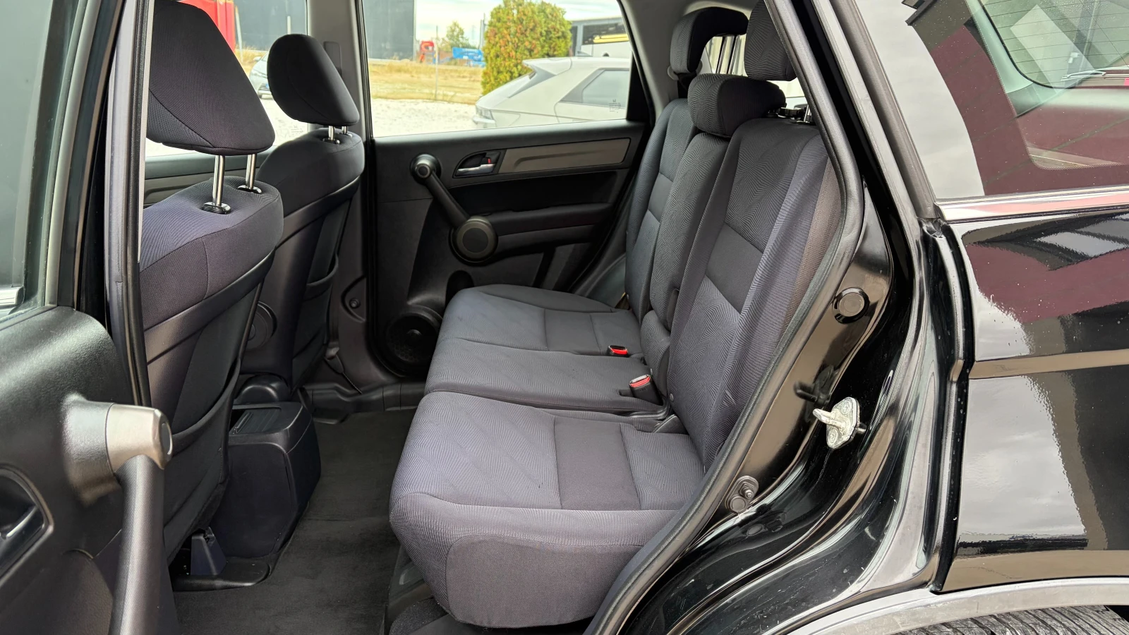 Honda Cr-v 2.2 i-DTEC 4x4, снимка 9 - Автомобили и джипове - 56701107