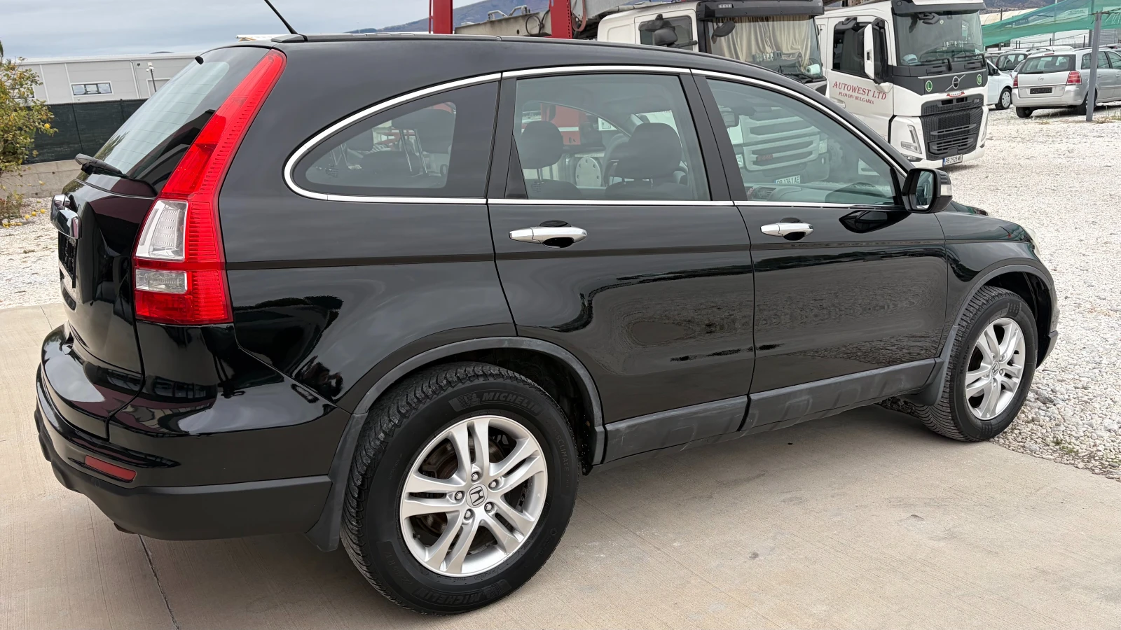 Honda Cr-v 2.2 i-DTEC 4x4, снимка 4 - Автомобили и джипове - 56701107