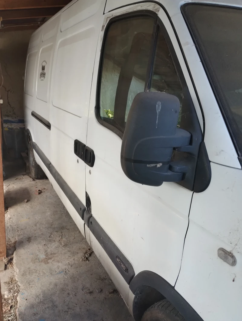 Renault Master Запазен 2.5д СПЕШНО Макси база + друг бус , снимка 2 - Бусове и автобуси - 47711513