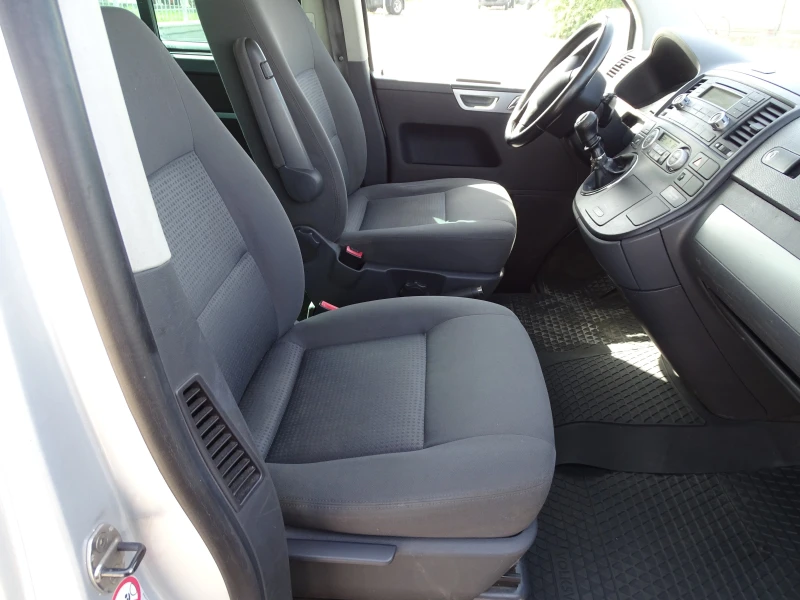 VW Multivan T 5, снимка 10 - Бусове и автобуси - 49931395