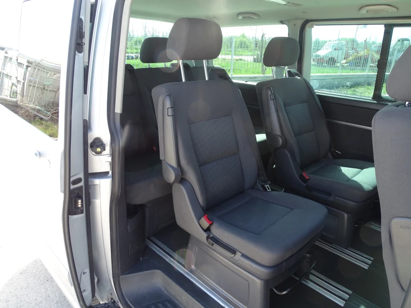 VW Multivan T 5, снимка 9 - Бусове и автобуси - 49931395
