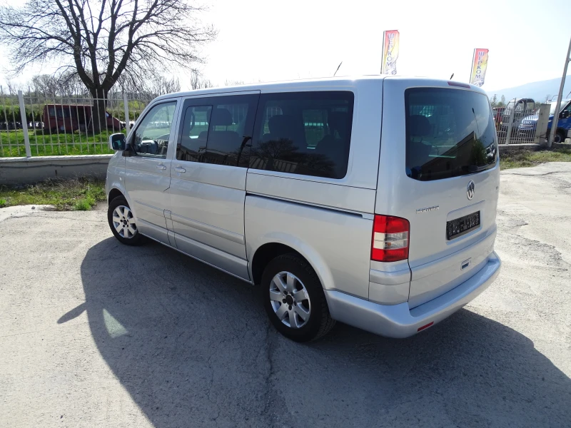 VW Multivan T 5, снимка 4 - Бусове и автобуси - 49931395